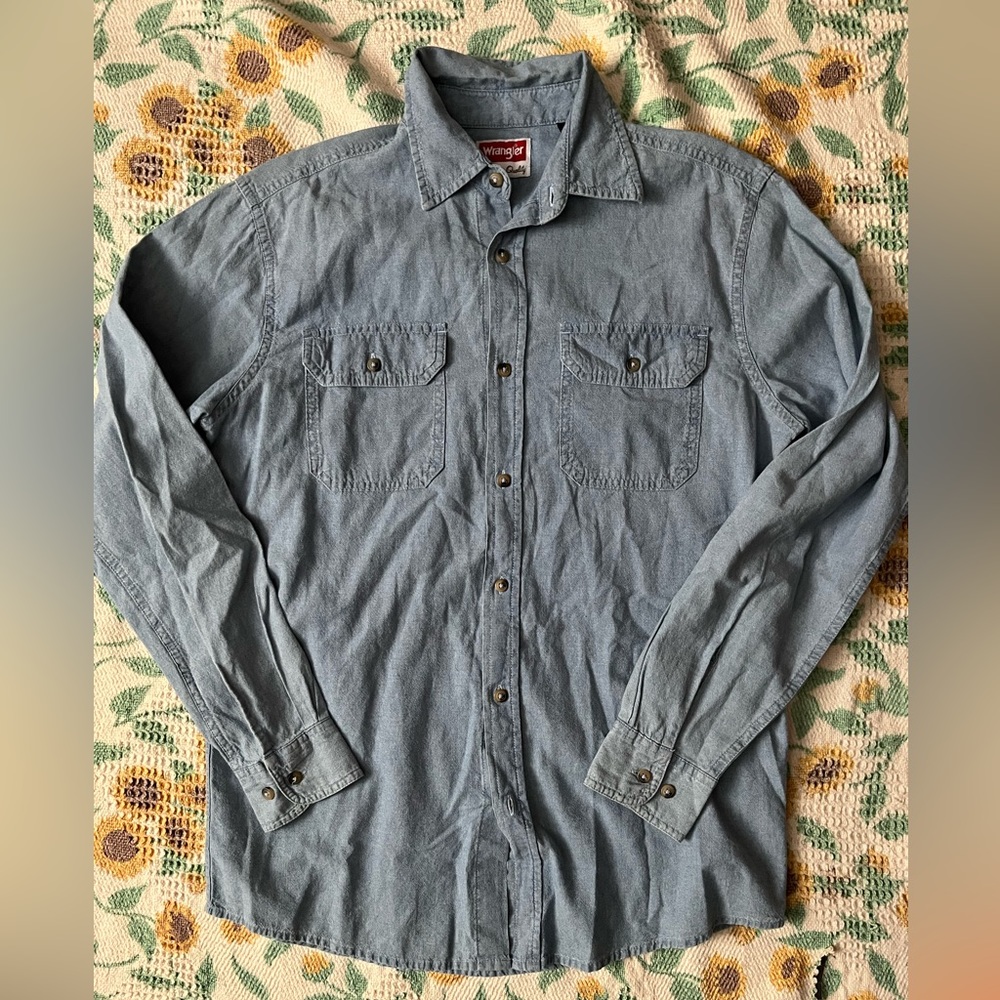 Wrangler Small blue jean long sleeve button up shirt